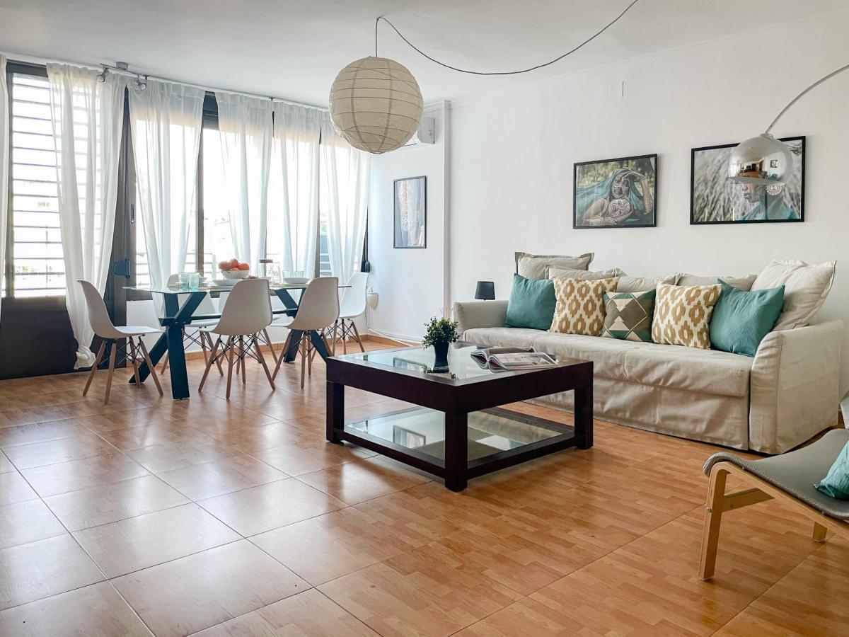 Amplio Apartamento En Pleno Corazon De Alicante Luaran gambar